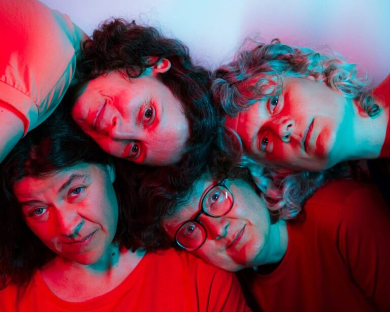 Debuut-EP Release show Cora Kemperman en de Schuurmachines — Muziek in Utrecht